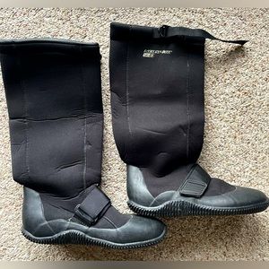NeoSport 5mm Knee High Waterproof Explore Boots w/ Rubber Sole, Women’s Size 11